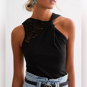 NWT- Red by Buckle, Women’s Open Shoulder Black Lace Twist Tank Top, size S